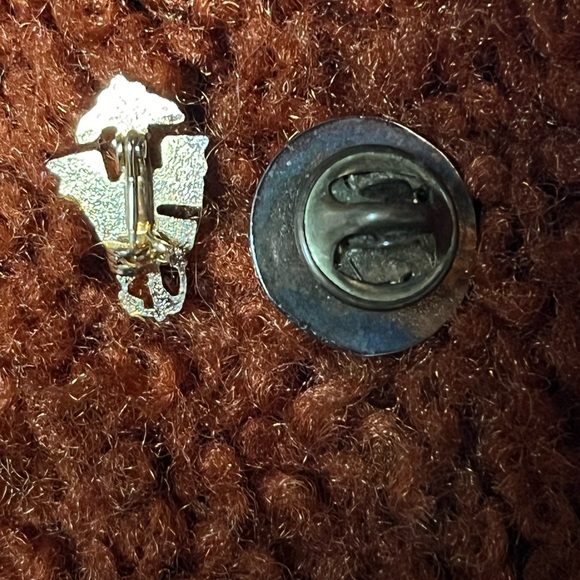 RI HONOR SOCIETY and President’s award for educational excellence pin tack back - Picture 10 of 12